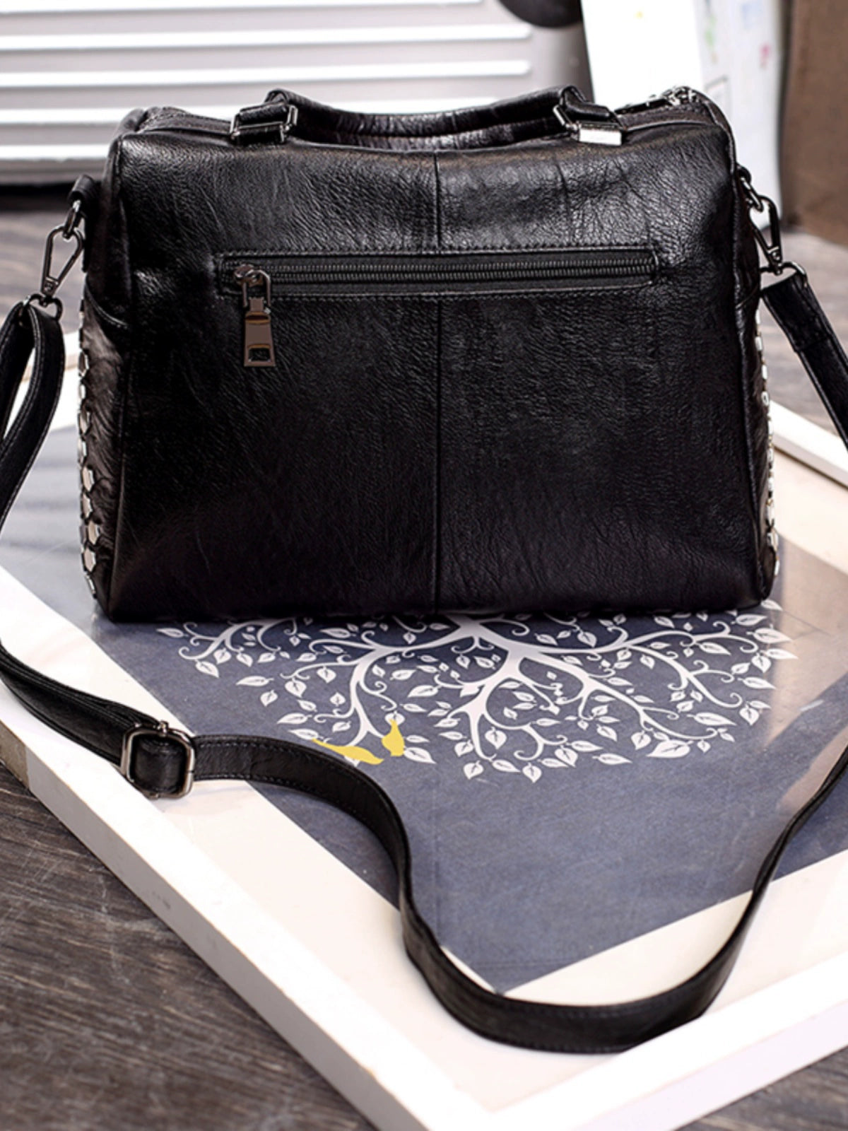 Bag Women 2024 New Fashionable Korean Style Versatile Fashion Women Shoulder Messenger Bag Simple Large Capacity Women Handbag