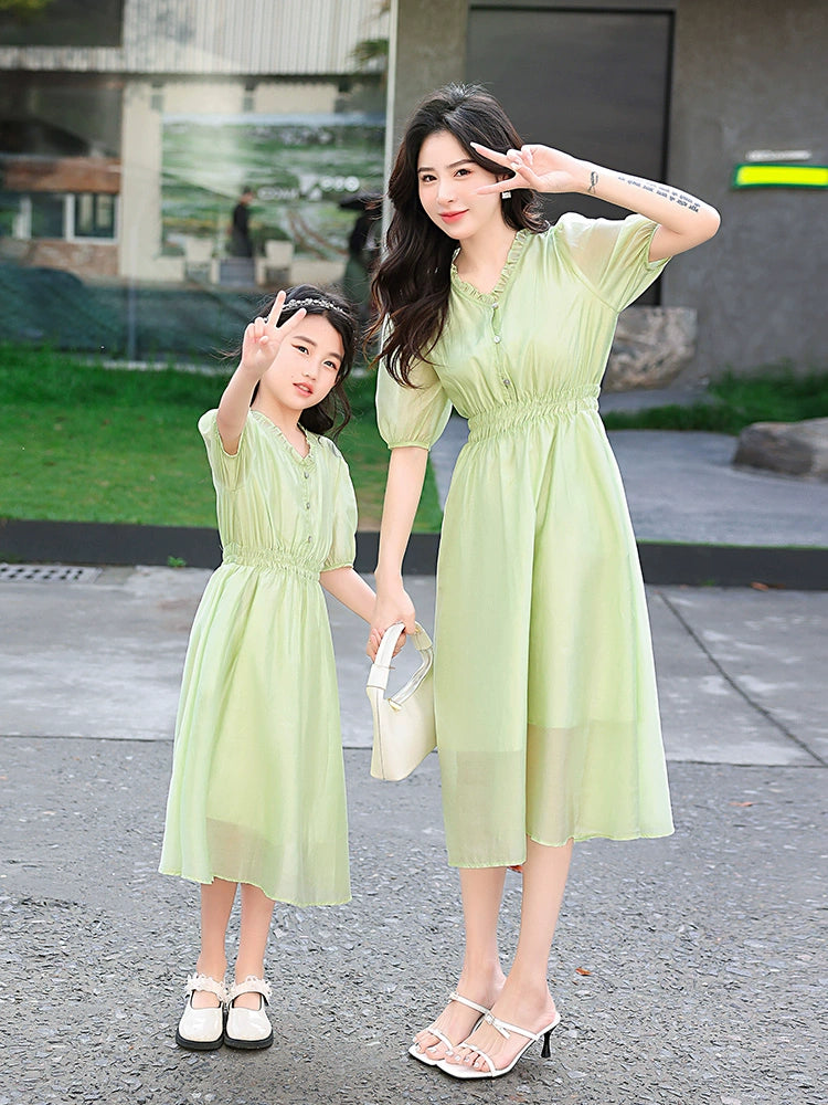 Classy Mother-Daughter Matching Outfit Green Dress Summer New Fashionable Parent-Child Dress Western Style Slimming Vacation Style Trendy Beach Dress